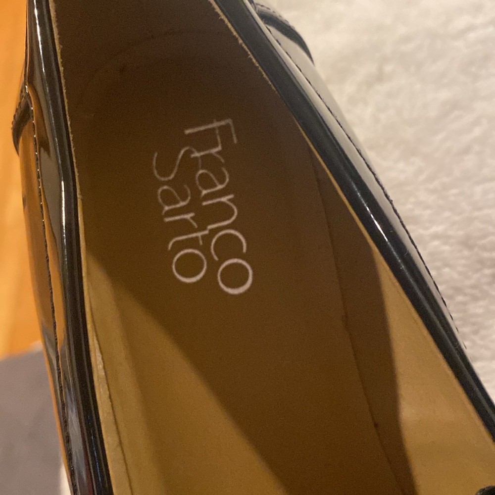 Franco Sarto Black Patent Loafers with Tassels - Picture 8 of 9